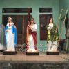 Bộ tượng kiệu Chúa vác thập giá mùa Thương 1m6 Composite